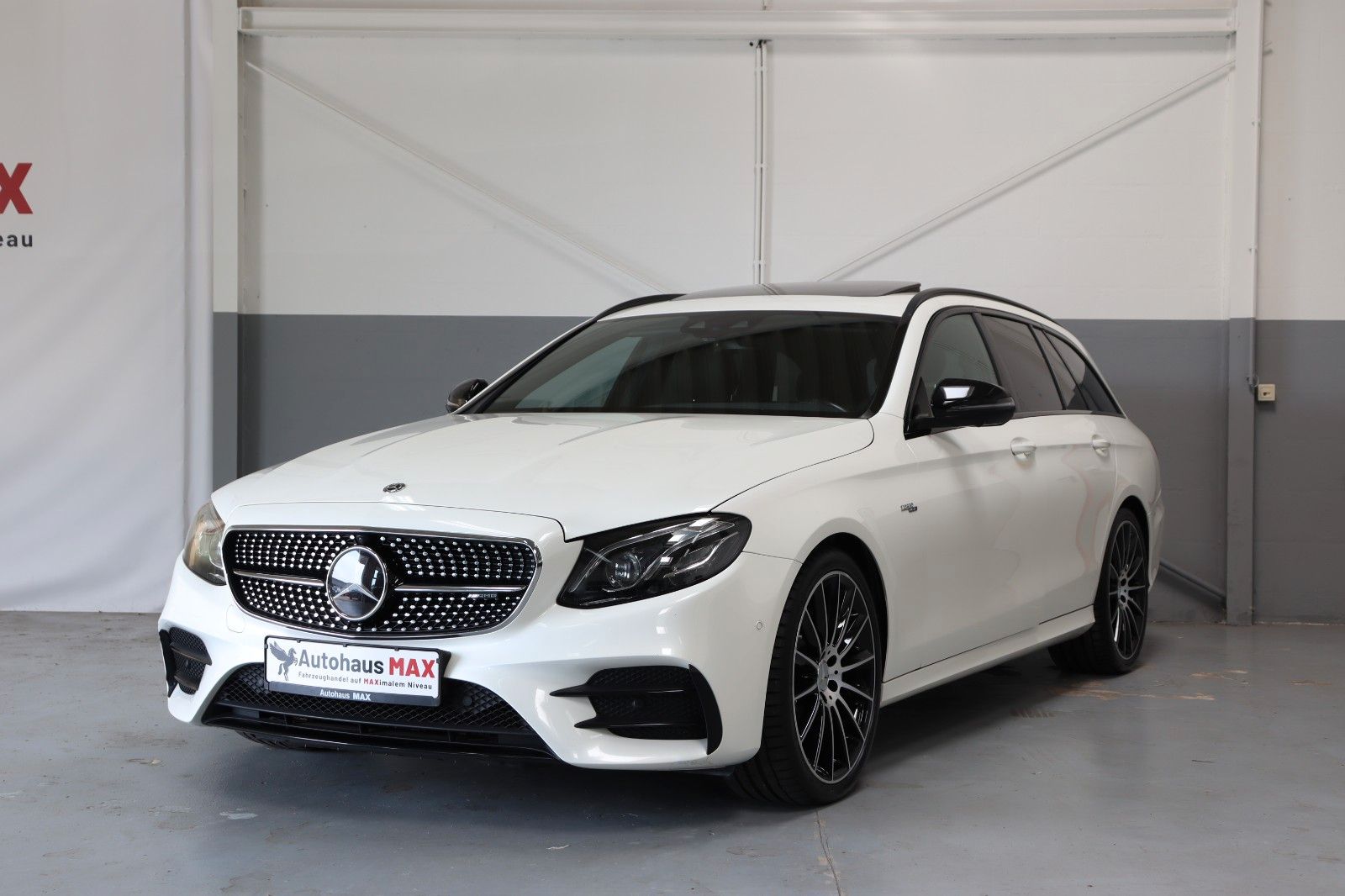 MERCEDES-BENZ E 53 AMG 4Matic+~Night Paket~Schiebedach~StHz~SZ