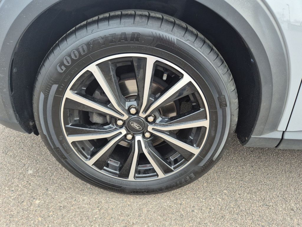 Puma 1.0 EcoBoost Titanium *LED*SHZ*NAVI*FRONTSC