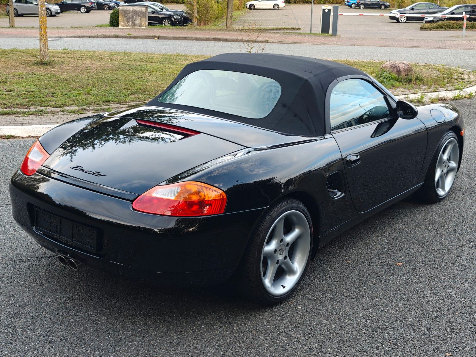Fahrzeugabbildung Porsche Boxster 986 2.7 Cabrio - WENIG KM, HU NEU! -