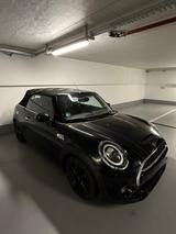 MINI Cooper S Cabrio Sidewalk Edition - schwarze MINI Cooper S Cabrio