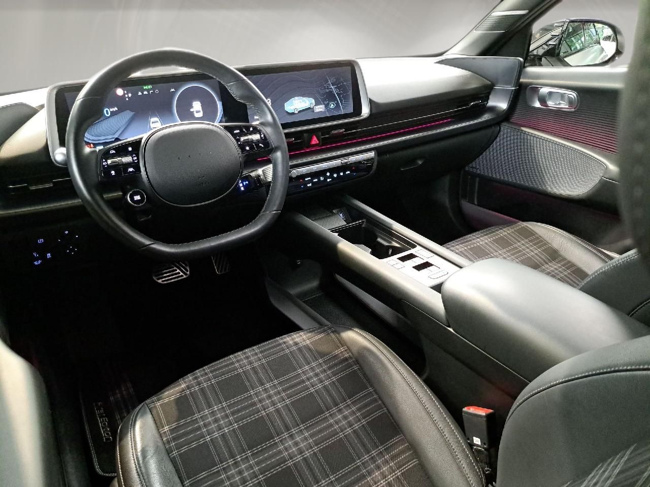 Fahrzeugabbildung Hyundai Ioniq 6 First Edition Elektro 4WD