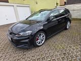 Volkswagen Golf 7 2.0 GTD mit neue sommer u. Winteräderr