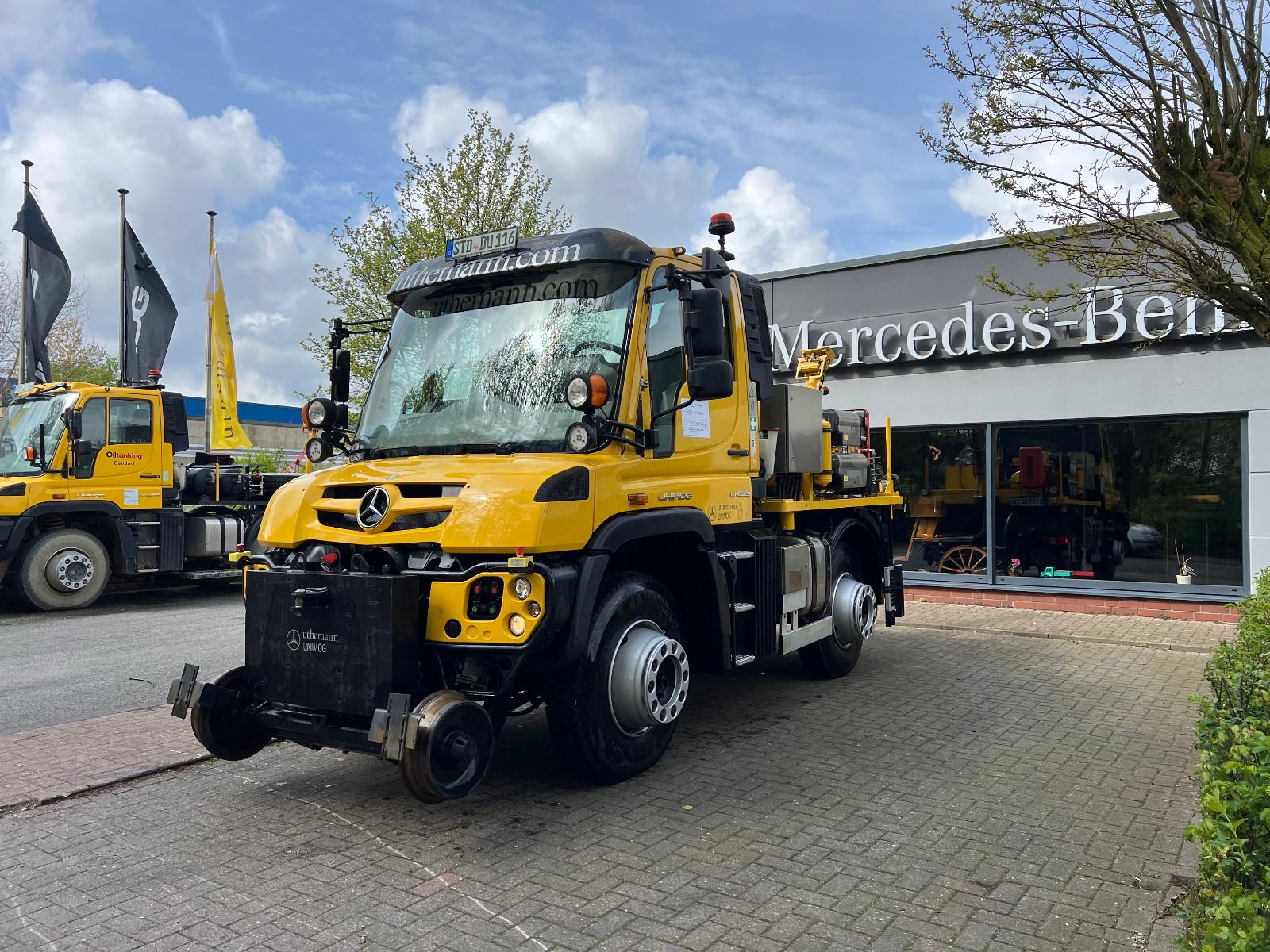 Mercedes-Benz Zweiwege Unimog