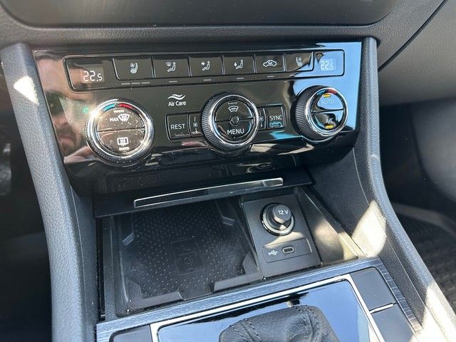 Fahrzeugabbildung SKODA Superb Combi 1.5TSI DSG Style MATRX-LED+CANTON+M