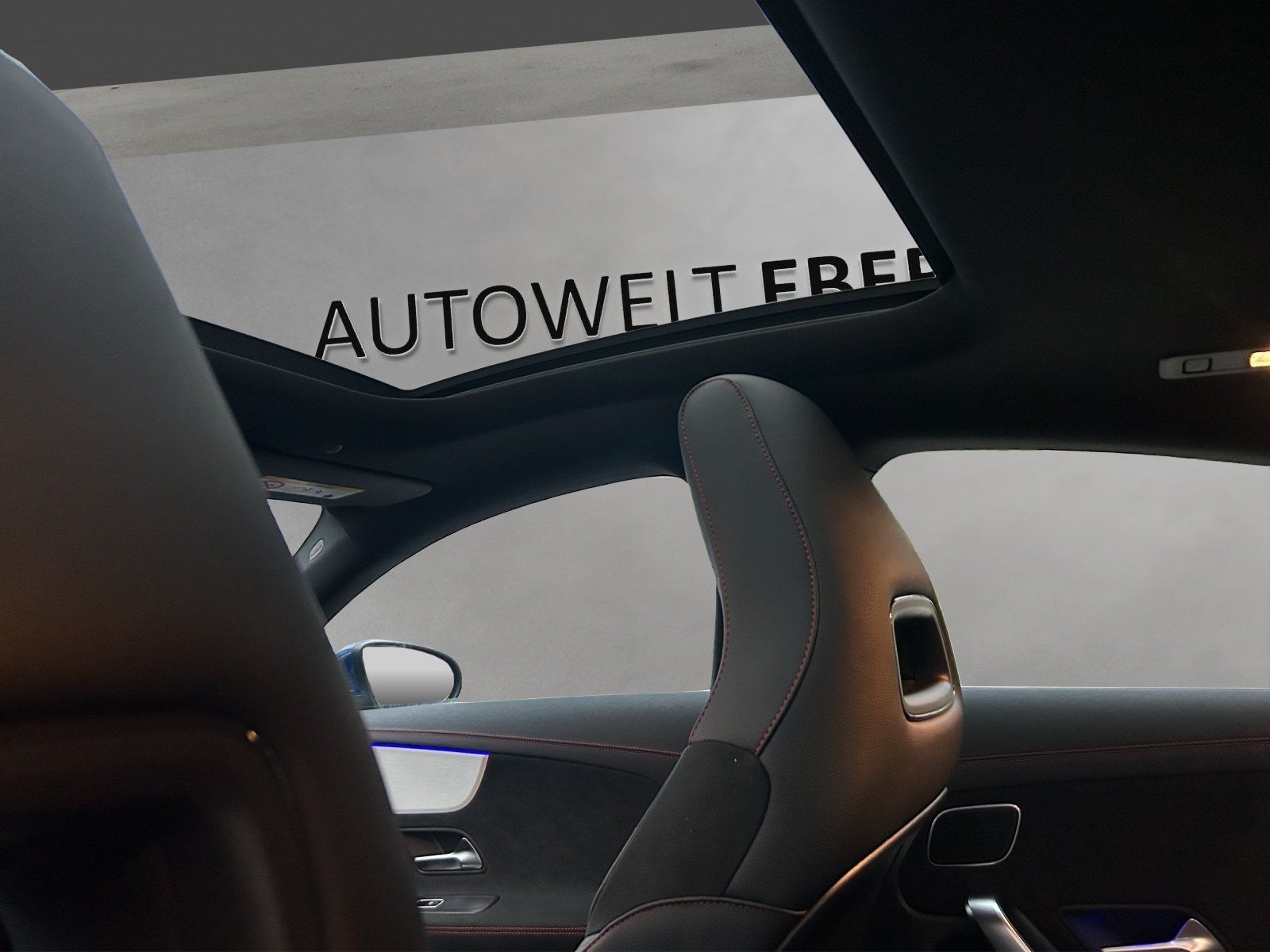 Fahrzeugabbildung Mercedes-Benz CLA200 AMG Prem MLED Burme DAB KeyGo Pano Kamera