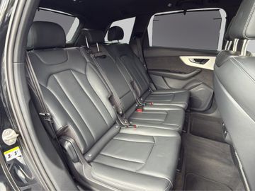 Audi Q7 - 7