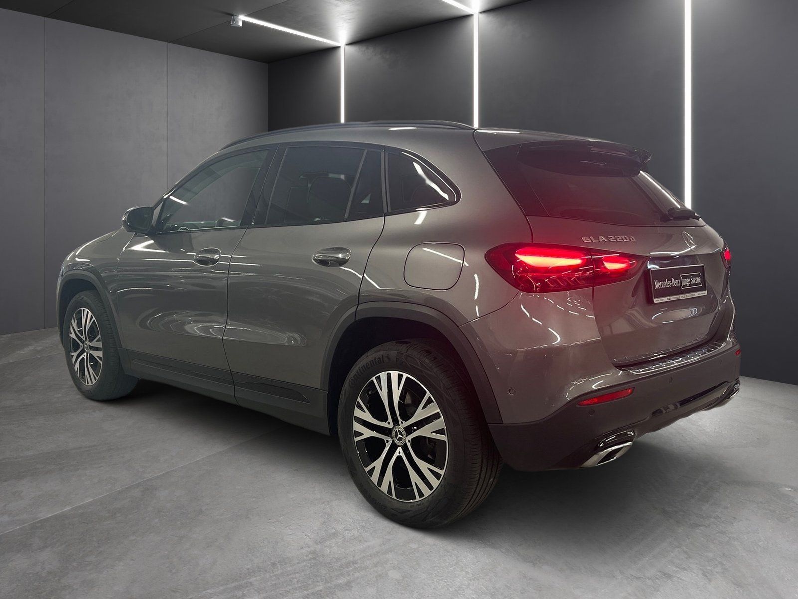 Fahrzeugabbildung Mercedes-Benz GLA 220 d 4M Progressive*360*Totwink*Night*MBUX*