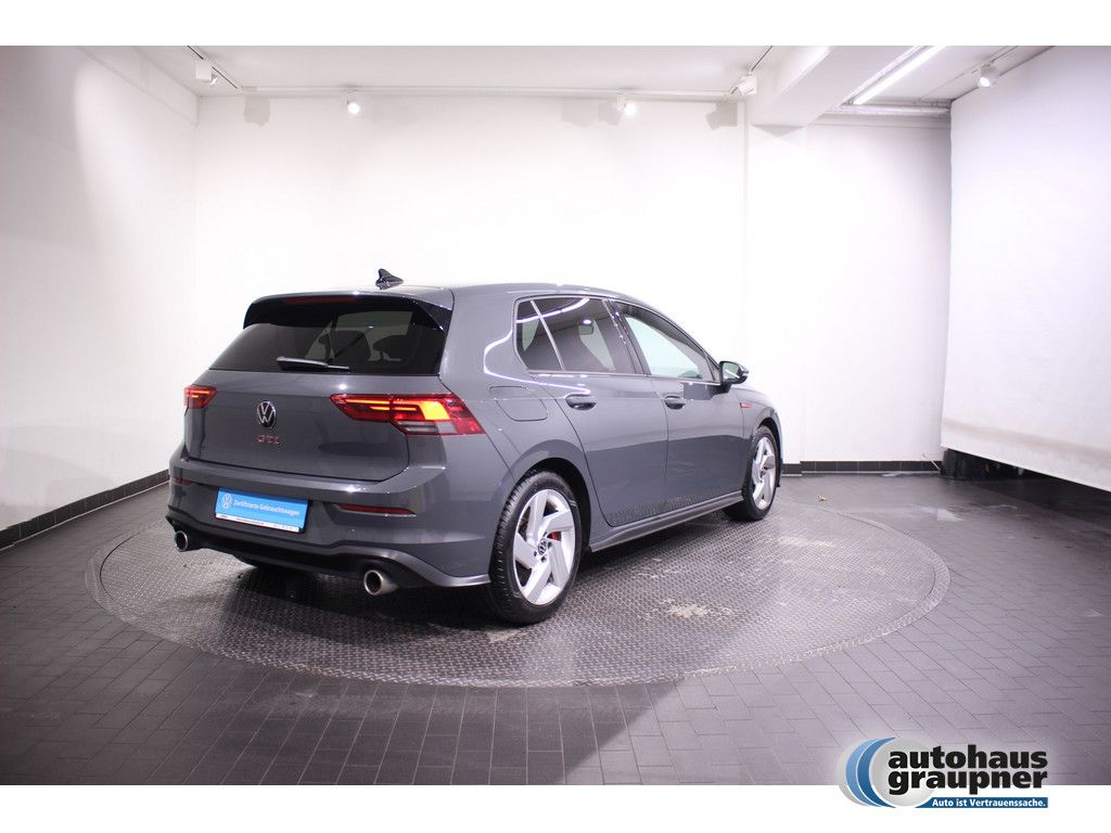 Volkswagen Golf VIII 2.0 TSI GTI DSG PDC NAVI HUD LED PANO foto 4