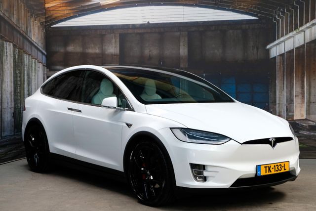 Tesla Model X 100D 7Sitzer*Autopilot*Weiß Leder*Karbon