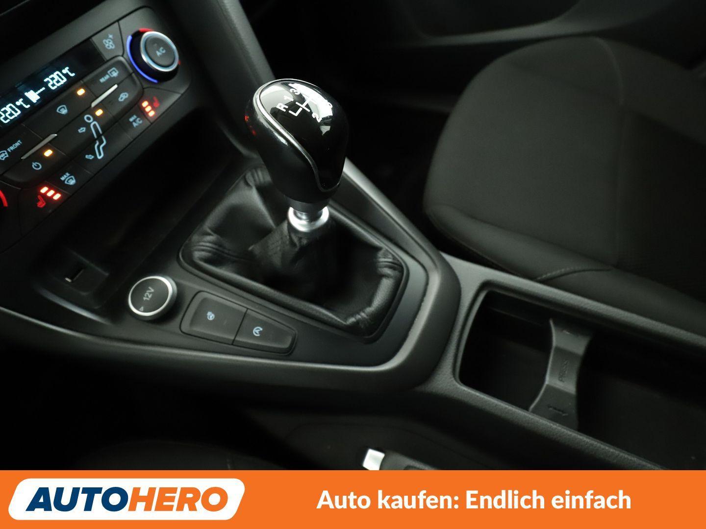 Ford Focus 1.0 EcoBoost Business*NAVI*TEMPO*PDC*KLIMA