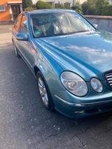 Mercedes-Benz Mercedes E240 - gebrauchte Mercedes-Benz E 240 aus dem Jahr 2002