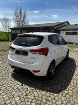 Hyundai ix20 1.6*Top Rentnerauto*AHK*SHZ*Klima* - gebrauchte Hyundai ix20 aus dem Jahr 2012