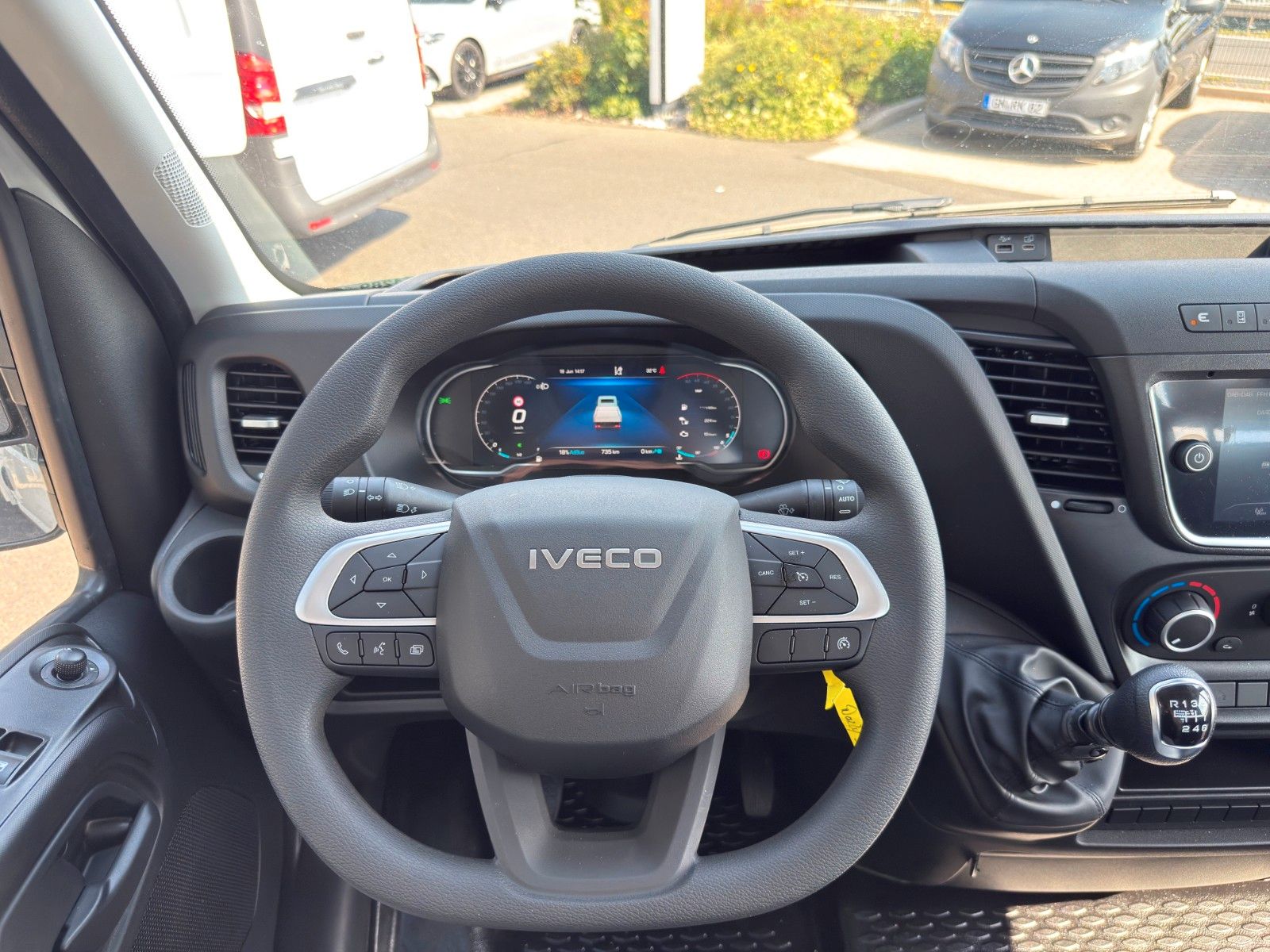 Fahrzeugabbildung Iveco Daily 35S16 3.0L *R3.450mm*AHK*Kamera*Klima*