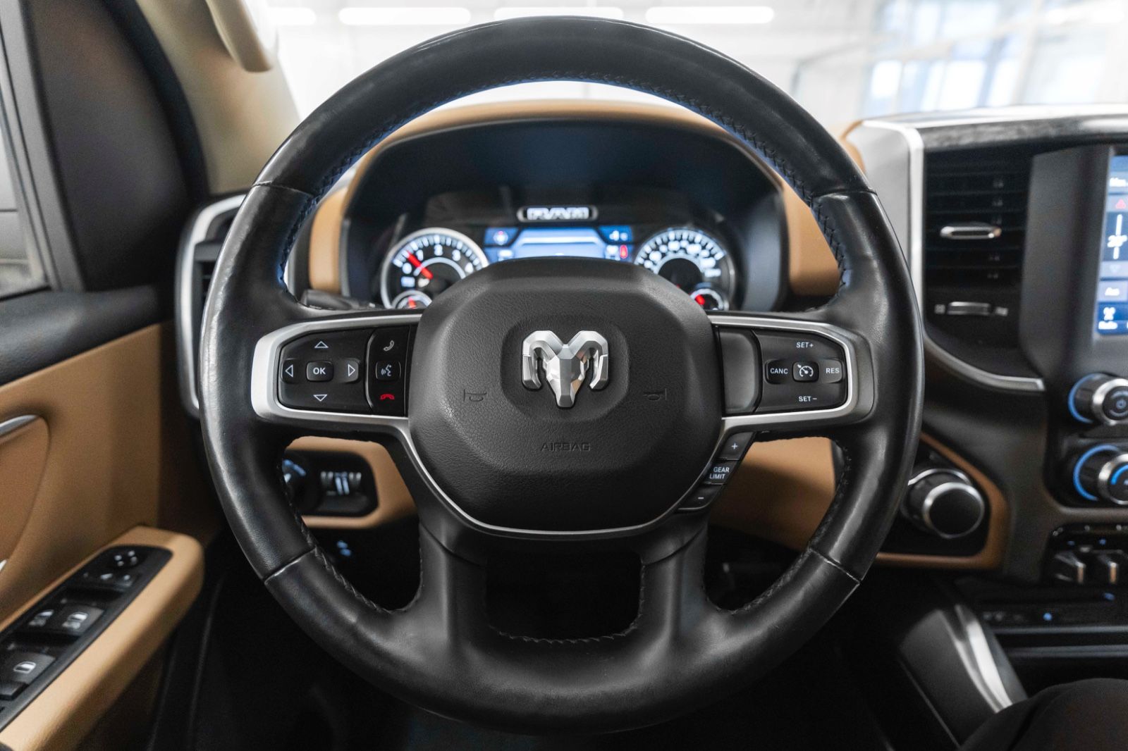 Fahrzeugabbildung Dodge RAM 1500 BIG HORN LONE STAR LED KAM CARPLAY