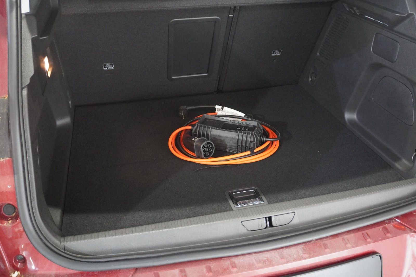 Fahrzeugabbildung Opel Grandland (X) 1.6T EDITION HYBRID NAVI/LED/VIRT.