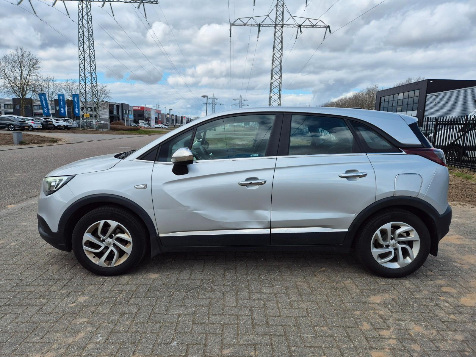 Opel Crossland (X)