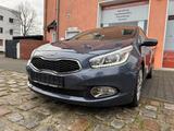 Kia cee'd / 1,6 GDI DCT AUTOM."Vision*NAVI*RÜCKFAHRK - Kia aus 2012: Cee D
