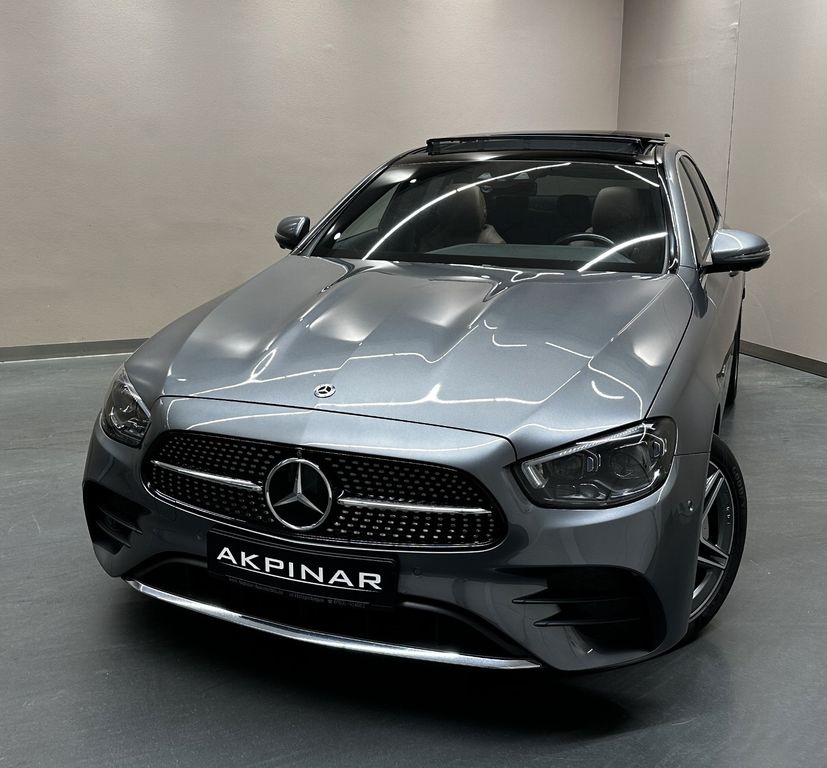 Image of Mercedes-Benz E 300