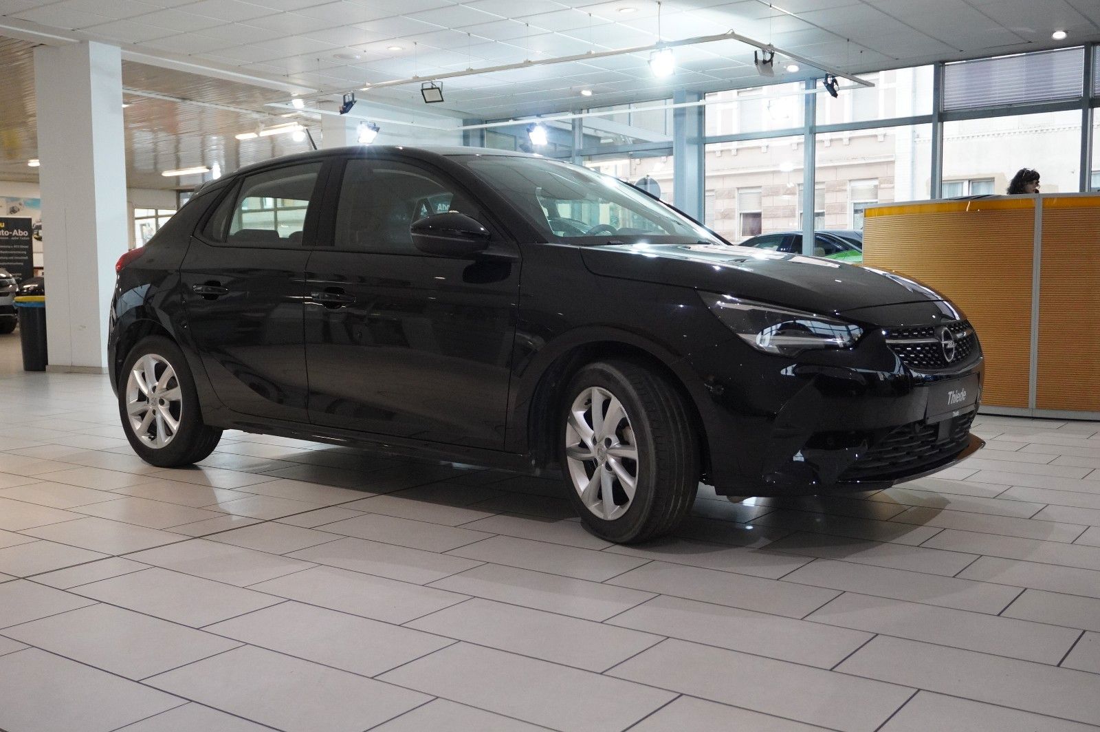 Fahrzeugabbildung Opel Corsa F 1.2 ELEGANCE NAVI/LED/KAMERA/SPORT/DAB+