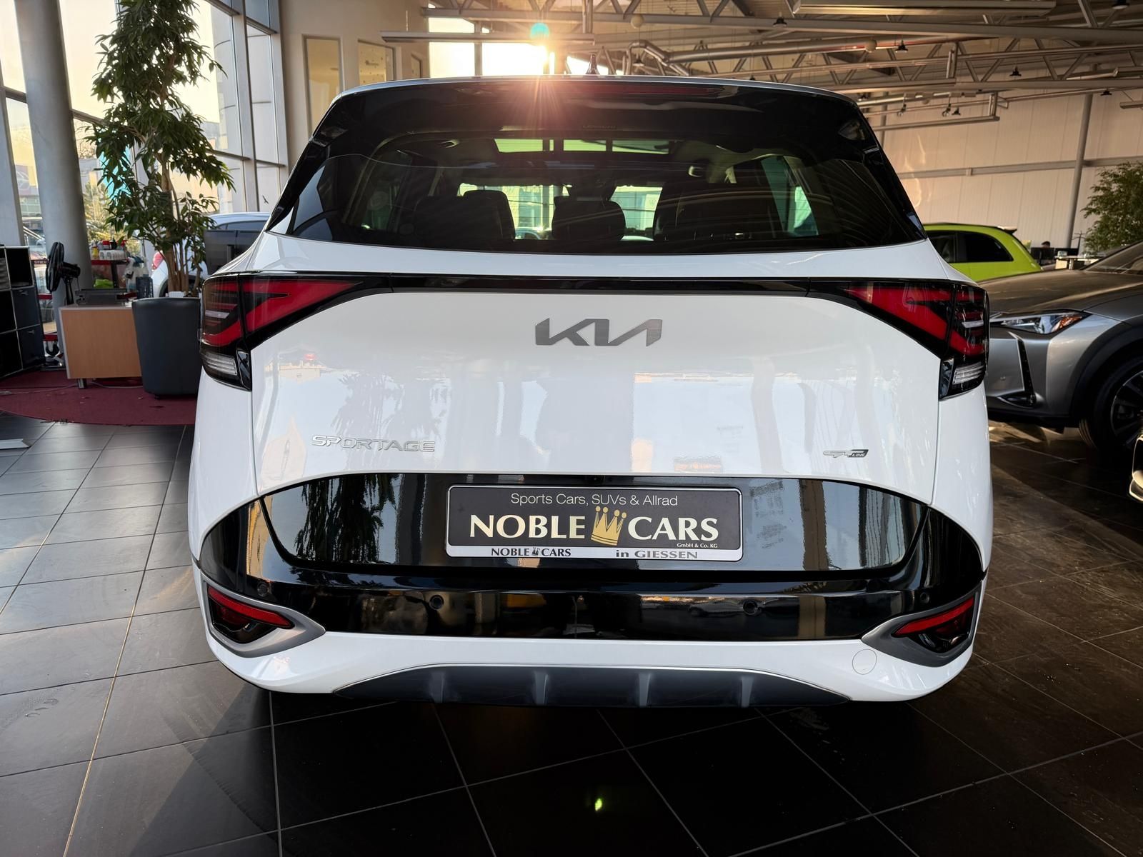 Fahrzeugabbildung Kia Sportage GT-Line 4WD AHK PANO 360° H/K LEDER 19"