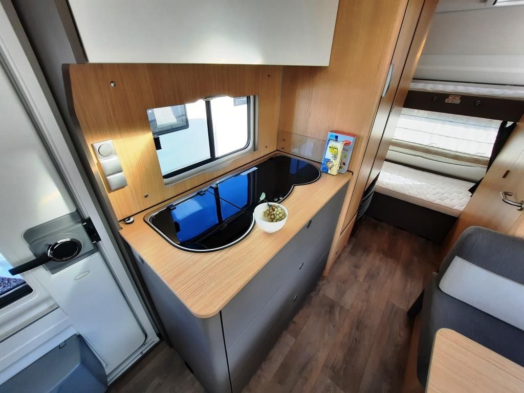 Fahrzeugabbildung LMC Tandero 500 K Verfüg./2er Fahr./Duschpaket