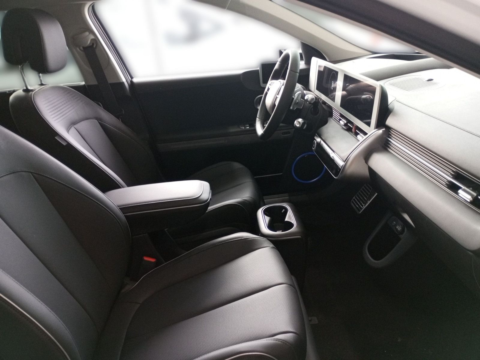 Fahrzeugabbildung Hyundai IONIQ 5 UNIQ 4WD Relax+Kamera-Paket+Panormadach