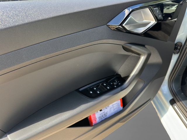 A1 Sportback 25 TFSI advanced S-tronic PDC SHZ