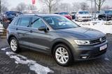 Volkswagen Tiguan 1.5 TSI AAC LED Navi SHZ PDC Alu AHK - gebrauchte VW Tiguan aus dem Jahr 2020