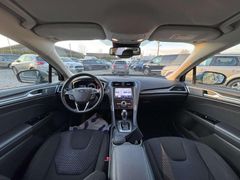 Fahrzeugabbildung Ford Mondeo Hybrid Titanium LED Spur Automatik Kamera