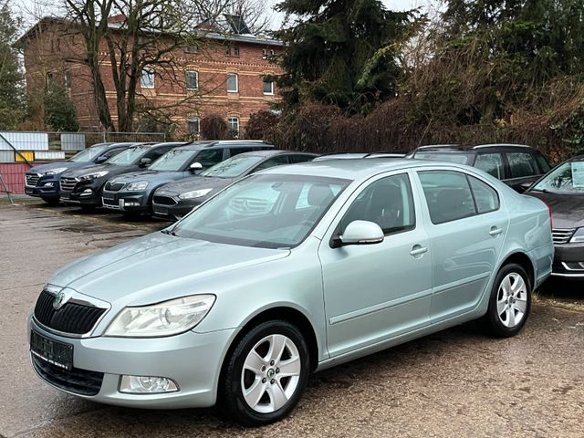 Skoda Octavia Lim. Elegance/1-Hand/HU-AU neu.