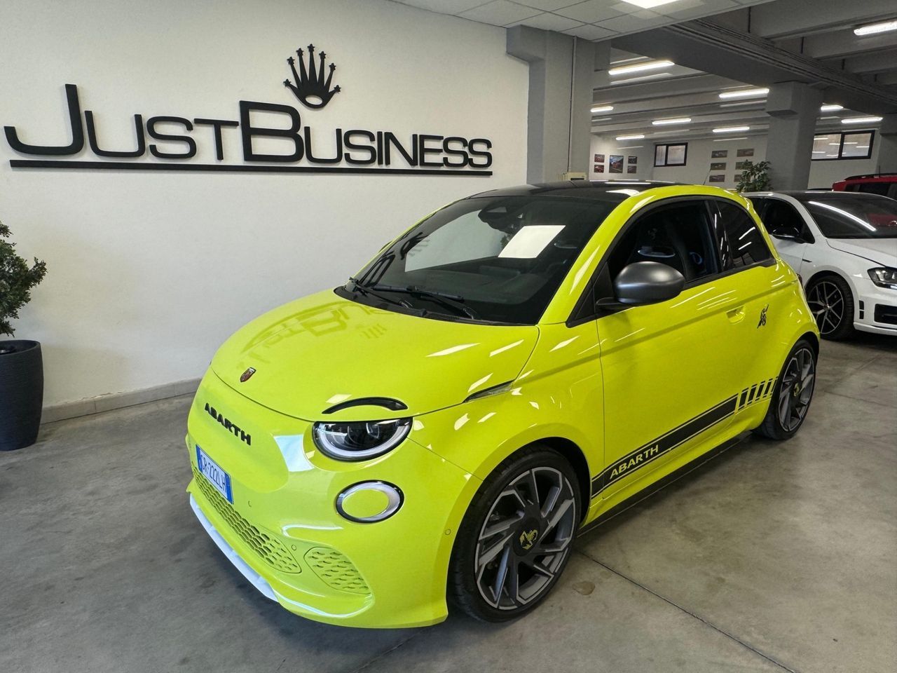 Other Abarth 500e Scorpionissima Garanzia Ufficiale imagem 3