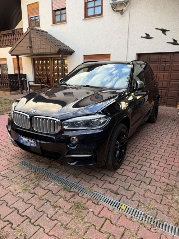 Image of BMW X5 M50