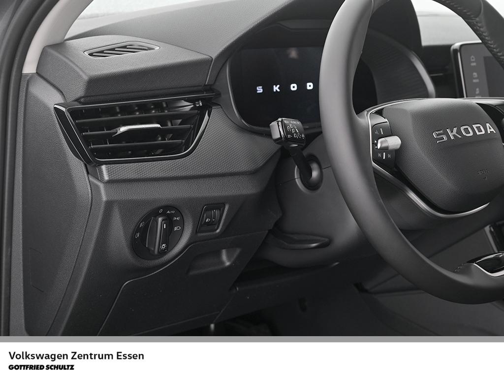 Skoda Kamiq Essence 1 0 TSI LED SH PDC