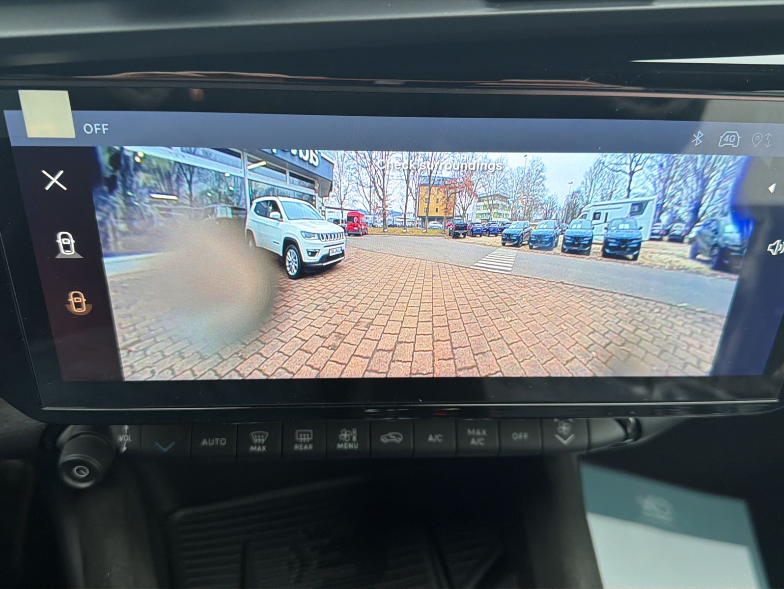 Fahrzeugabbildung Alfa Romeo Junior Ibrida 1.2 VGT 48V-Hybrid 100 kW Speciale