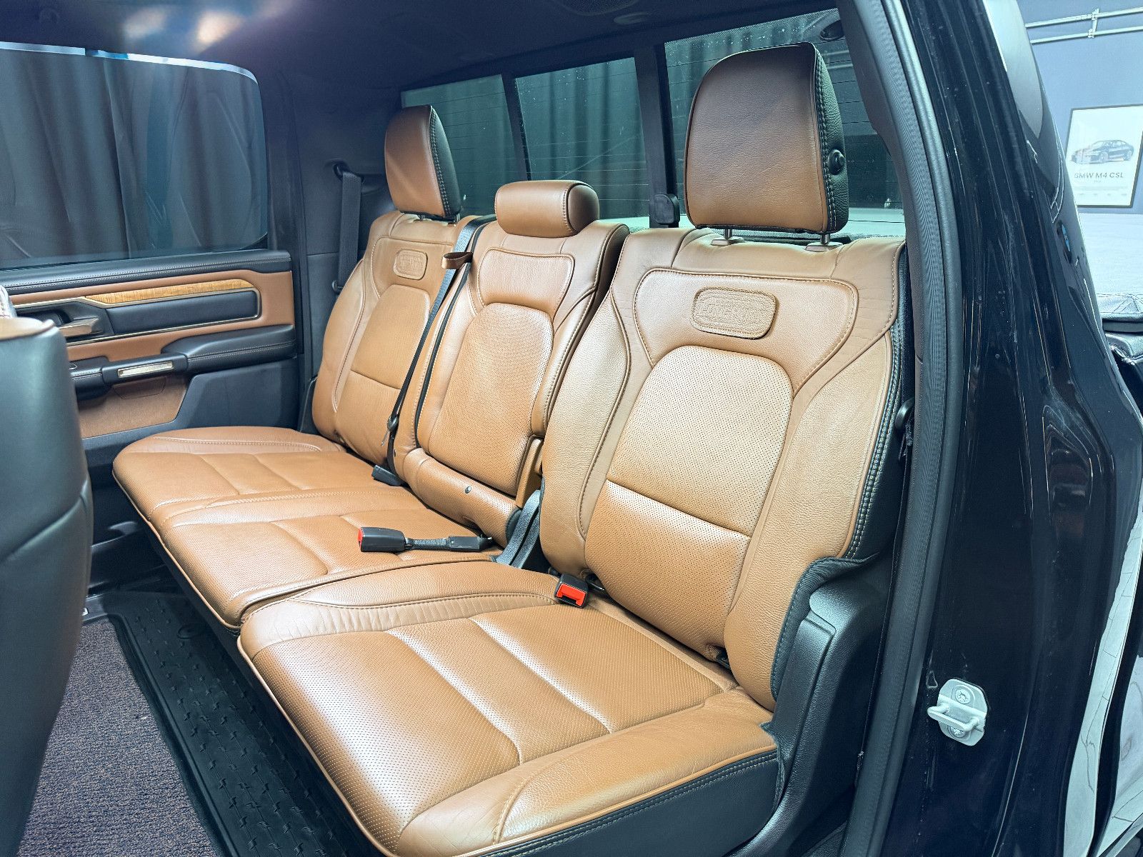 Fahrzeugabbildung Dodge RAM 1500 5.7 HEMI 4x4 Longhorn|AHK|NAVI|PANO