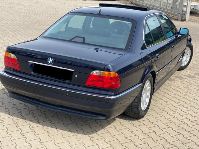 BMW 728i E38 Facelift 1Hand DoppelVerglasng Erstlack