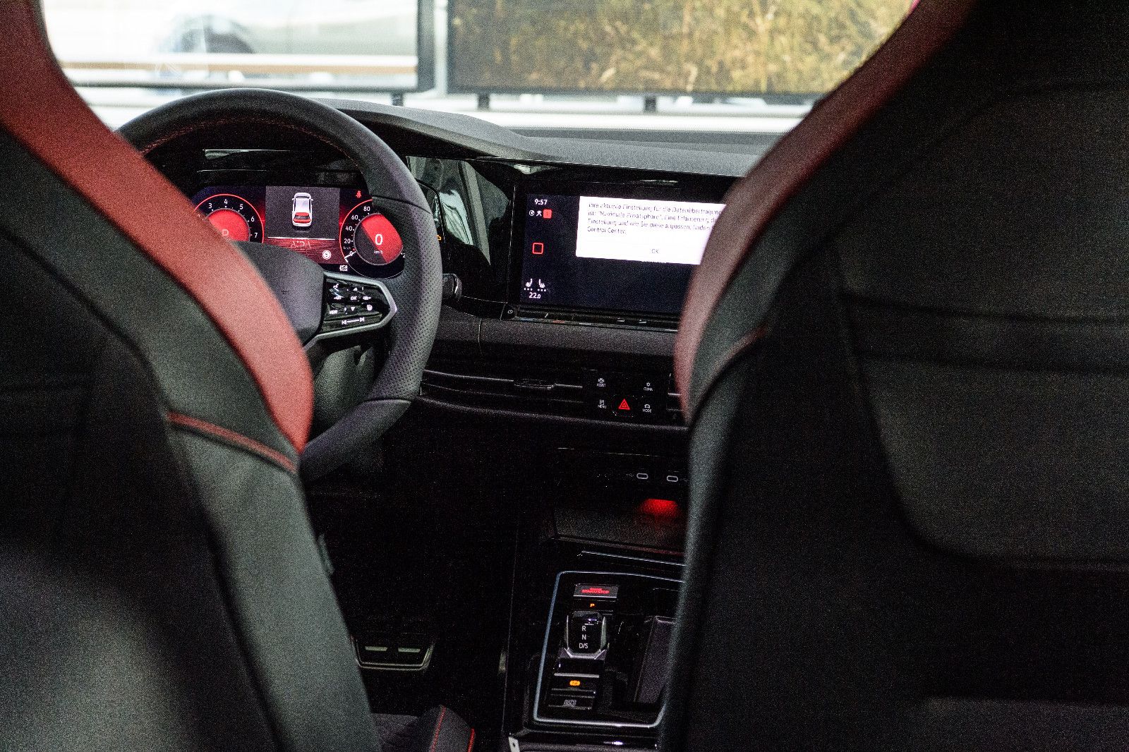 Fahrzeugabbildung Volkswagen Golf VIII GTI Clubsport *BLACK-STYLE*19"*KAMERA*