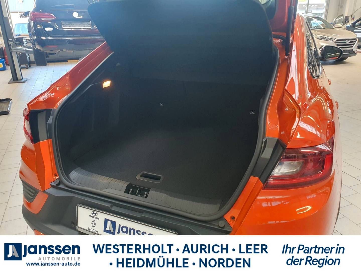 Fahrzeugabbildung Renault ARKANA R.S. LINE E-TECH 145 (MY21)