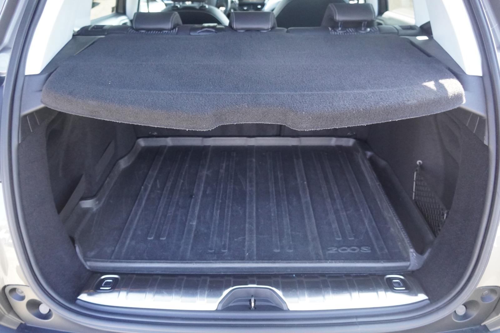 Peugeot 2008 1.2 PureTech Allure Aut. Kamera Tempomat
