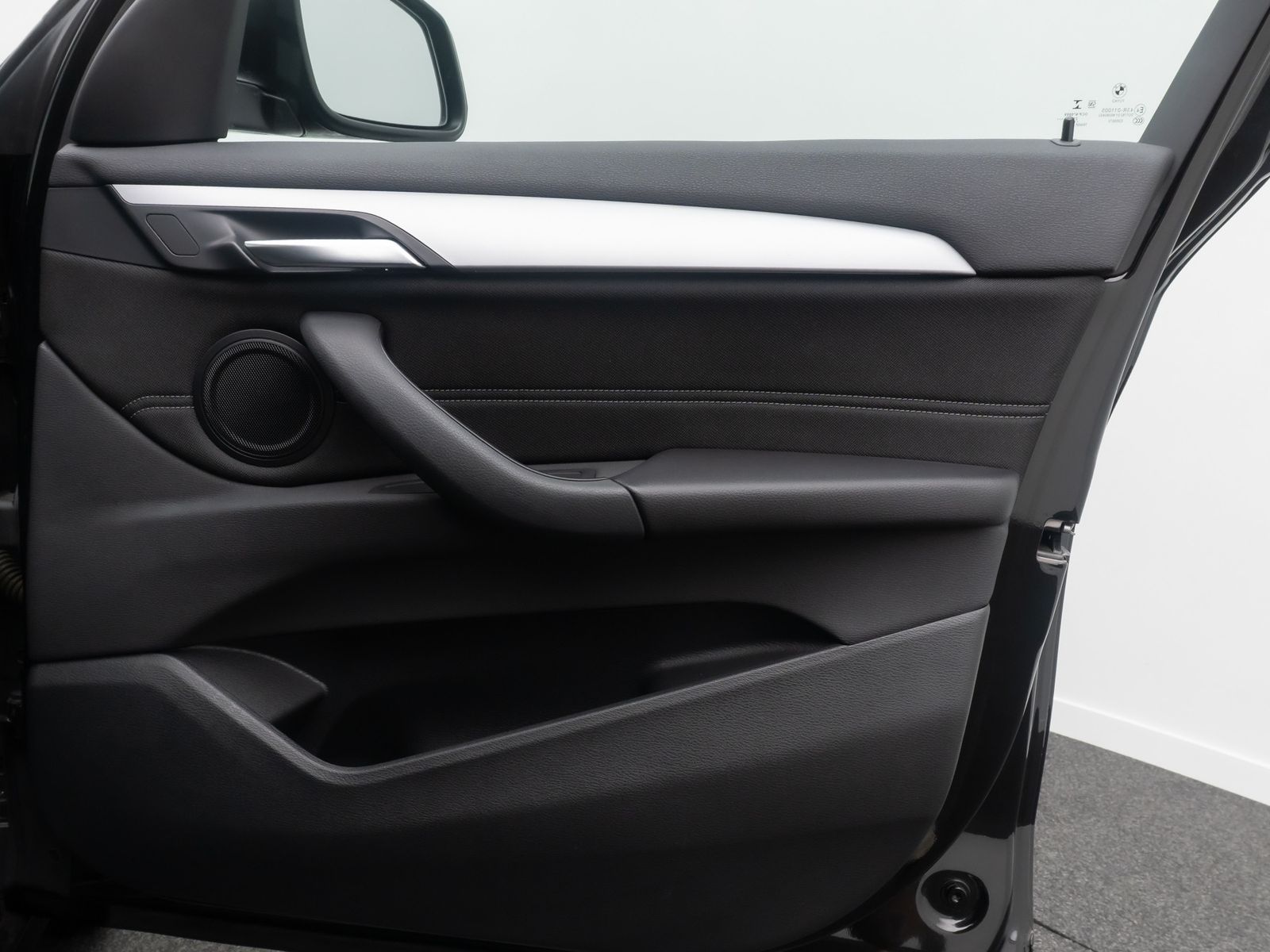 Fahrzeugabbildung BMW X1sD18i DAB HiFi Lenkrhzg DrivAssist Parkassist
