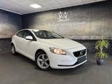 Volvo V40 T2 2.0 Kinetic Business LED Style Digital - Volvo: Business