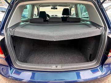 Volkswagen Golf - 10