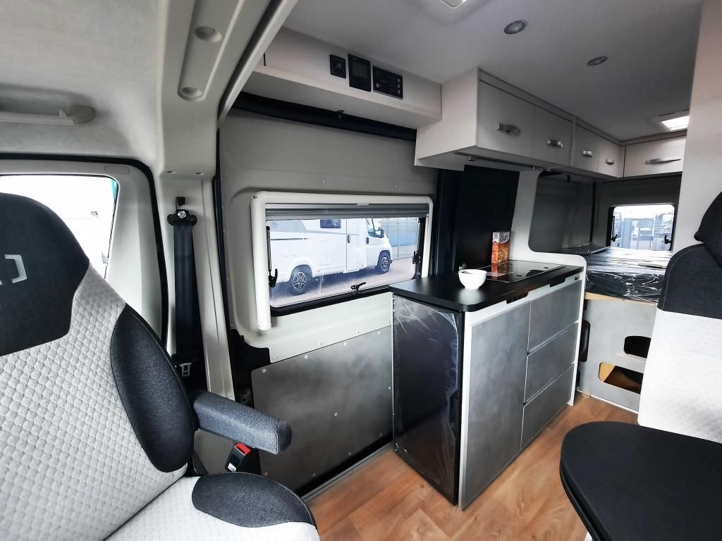 Fahrzeug Übersicht 8 Fahrzeugabbildung Crosscamp Camper Vans CV 600 Opel Verfüg./Sparen Sie 14.74