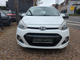 Hyundai i10 YES! KLIMA/SHZ/ALU/TEMPOMAT/SERV NEU - Hyundai i10 Gebrauchtwagen in Mülheim (Ruhr)