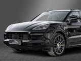 Porsche Cayenne Turbo S E-Hybrid PDLS+ Carbon HeadUp 22" - Porsche Cayenne in Kassel