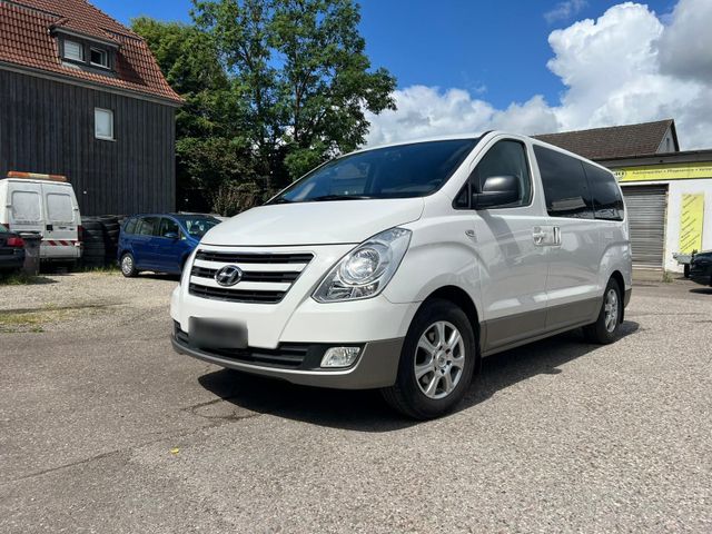 HYUNDAI H-1 Starex