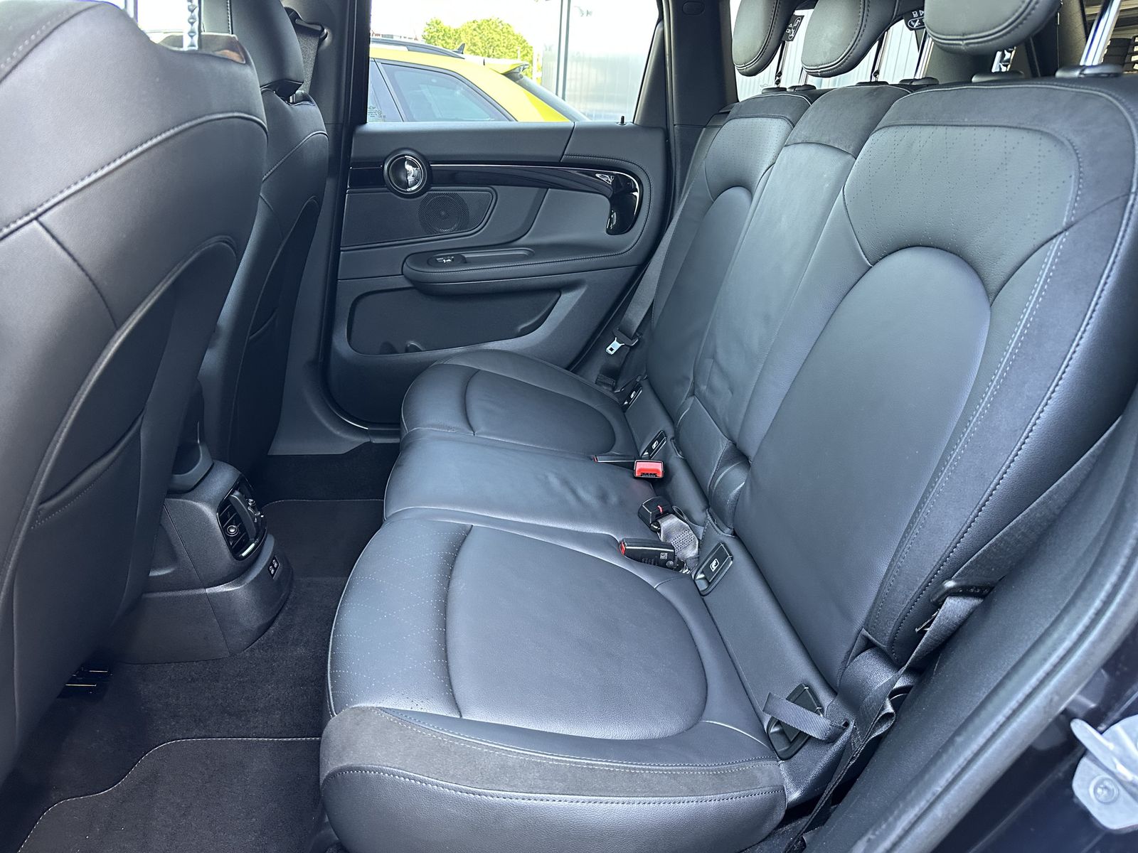 Fahrzeugabbildung MINI Cooper Countryman ALL4 NAV+LED+KAMERA+18ZOLL+DA