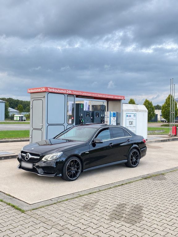 Image of Mercedes-Benz E 350
