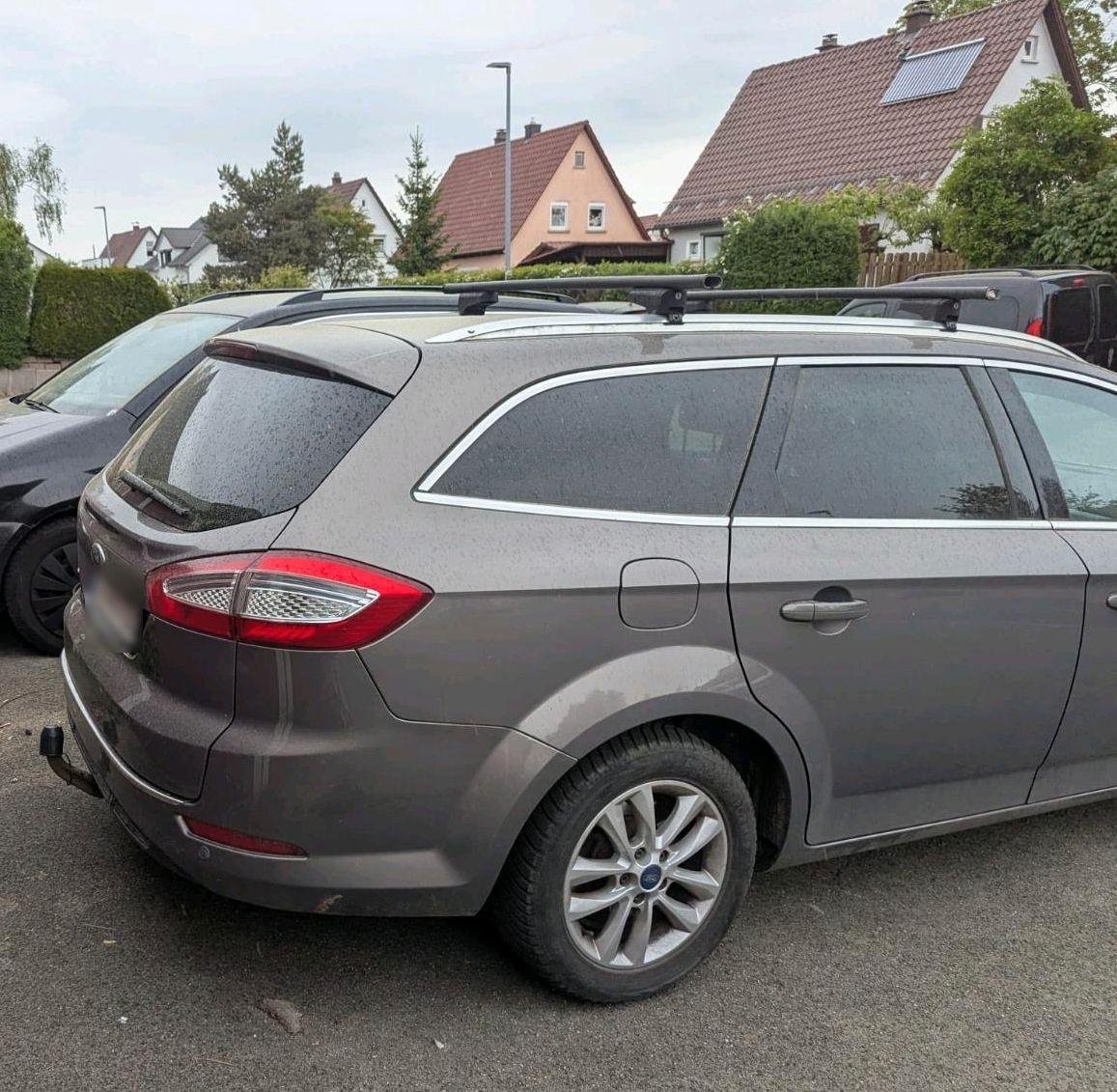 Ford Mondeo 2013 — rear view