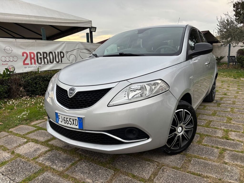 Image of Lancia Ypsilon